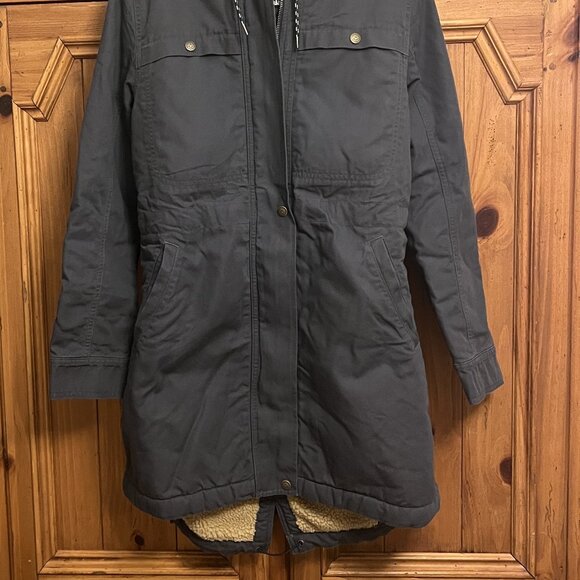 Patagonia Women's Prairie Dawn Parka Size M Smolder Blue With Tan Sherpa NWTU - Picture 4 of 11